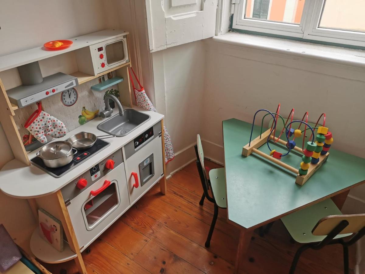 Appartement Say What Lisbon? — Street Art / Family *